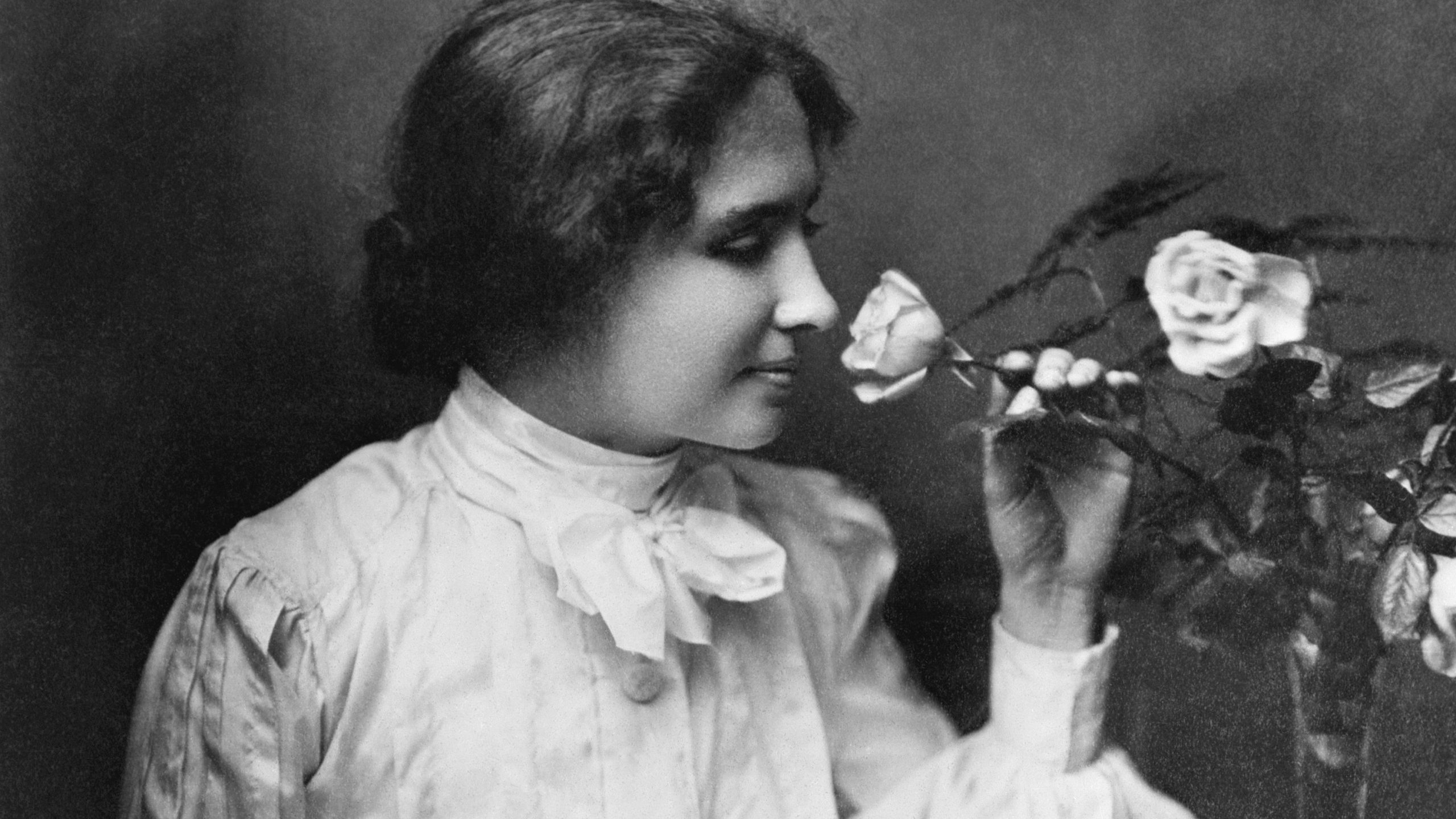 did helen keller fly a plane